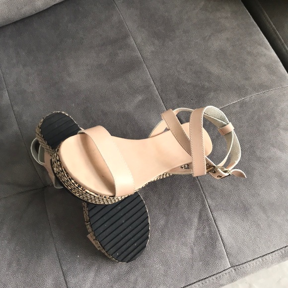 Sandals - Picture 4 of 6